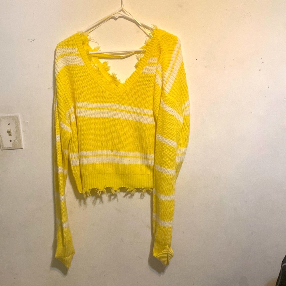 Rue 21 sweater